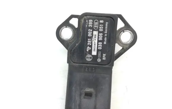 Skoda Octavia Mk2 (1Z) Air pressure sensor 038906051B 0281002399