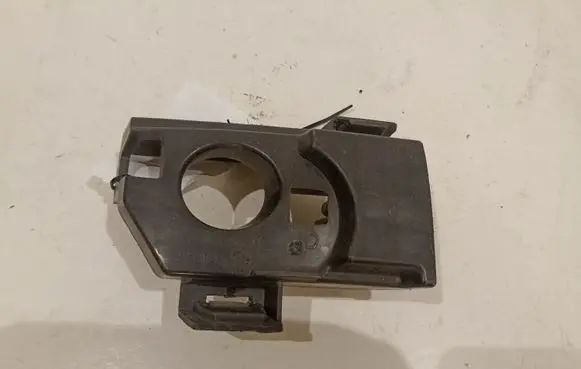 Peugeot 308 Front bumper mounting bracket AA38248511