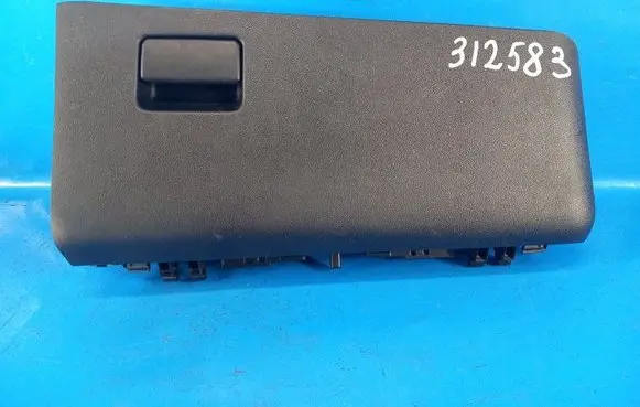 Toyota Prius xw60 Glove box 5555247110