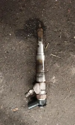 BMW X5 E53 Fuel injector 7789661