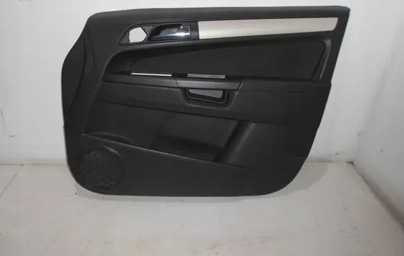 Opel Zafira B Front door card panel trim