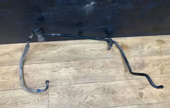 Volvo XC70 Air conditioning (A/C) pipe/hose 08687574