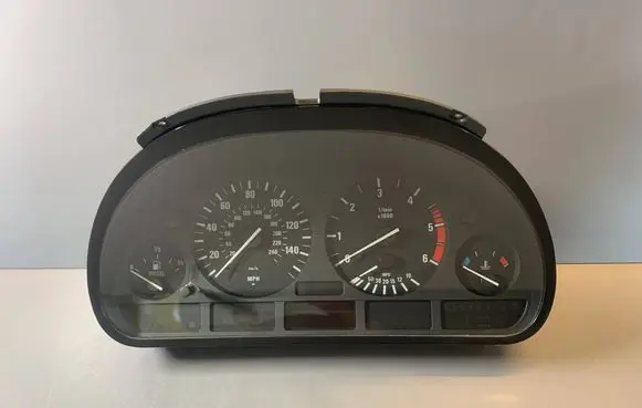 BMW 5 E39 Speedometer (instrument cluster) 6914915 110008735137 62116914915