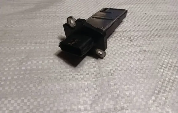 Nissan Juke I F15 Mass air flow meter 226807S00B