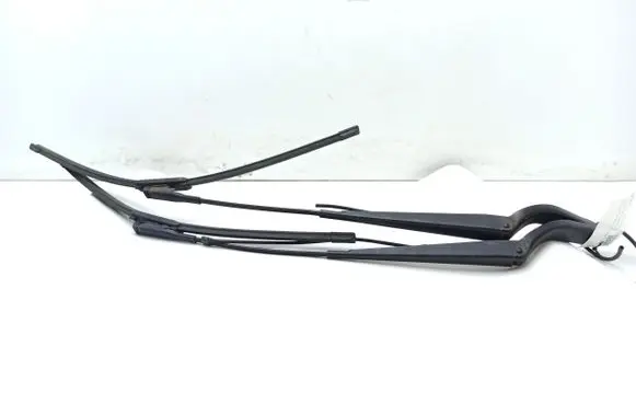 Mercedes-Benz Sprinter W906 Front wiper blade arm A9068200644 A0018205944