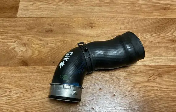 Volkswagen PASSAT B6 Intercooler hose/pipe 3C0145838B