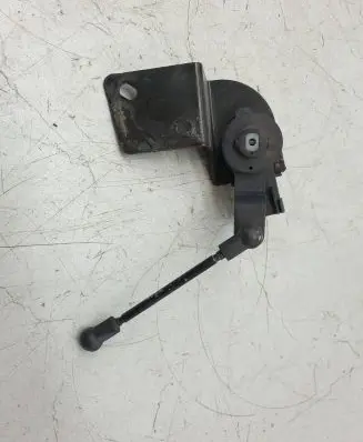 Dodge Durango Air suspension front height level sensor 31112017 43065