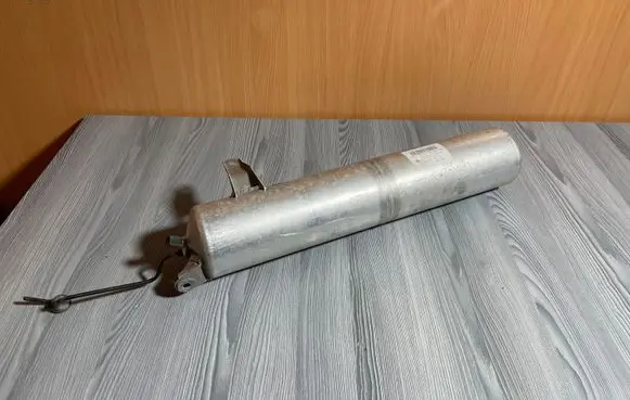 Porsche Cayenne (92A) Air suspension tank/reservoir 7P0616201A