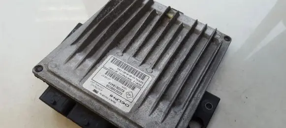 Renault Scenic II - Grand scenic II Engine control unit/module 8200399038 8200619409