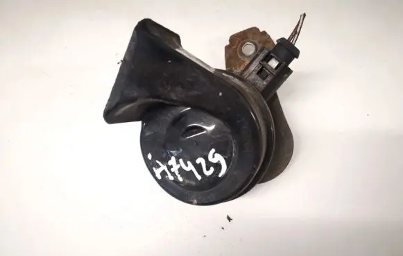 Volkswagen Golf V Horn signal e9011157