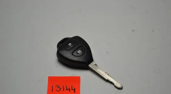 Toyota Auris 150 Ignition lock 13144
