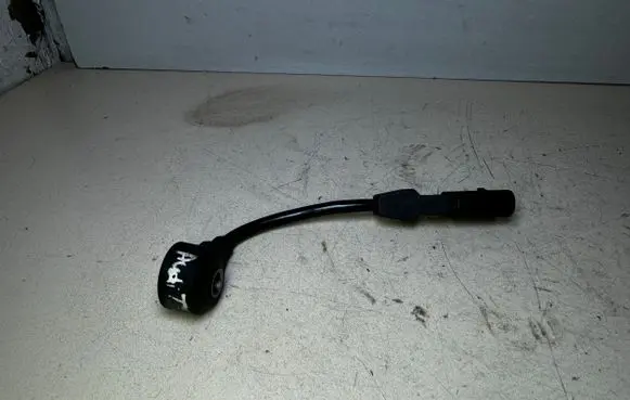 Audi TT Mk1 Detonation knock sensor 06A905377B 06A905377