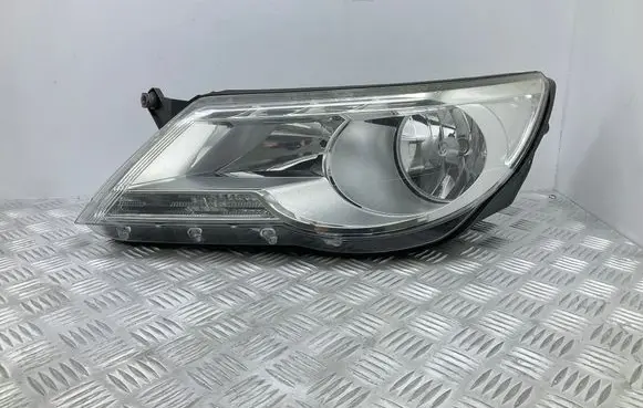 Volkswagen Tiguan Headlight/headlamp 5N2941031K