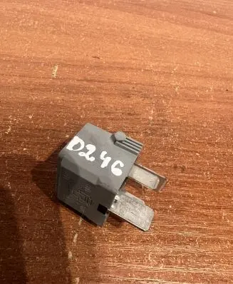 Mercedes-Benz A W169 Other relay 0025422619 D246