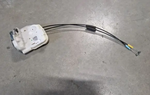 Fiat Fullback Rear door lock 5745A645