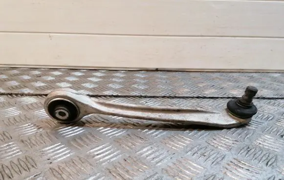 Audi A6 S6 C5 4B Front lower control arm/wishbone