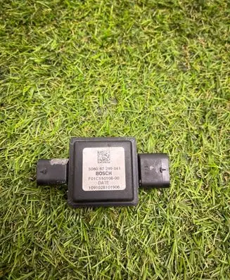 BMW X5 E70 Exhaust pressure sensor 506063299041 F01C15010800 1091028101906
