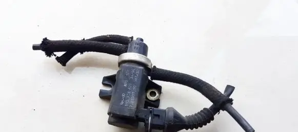 Volkswagen PASSAT B5 Turbo solenoid valve 1H0906627
