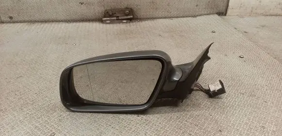 Audi A6 S6 C5 4B Front door electric wing mirror 