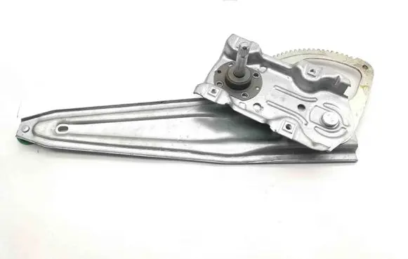 Toyota Yaris Rear window lifting mechanism without motor