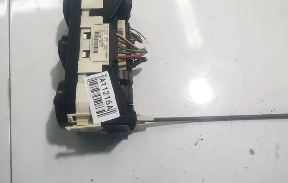 Volkswagen Polo IV 9N3 Climate control unit 6Q0820045G