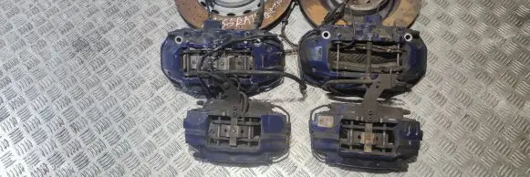 Maserati Quattroporte Brake discs and calipers set 067