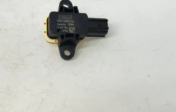 Ford Mondeo MK V Airbag deployment crash/impact sensor F2GT14C676AA C83HA 160531