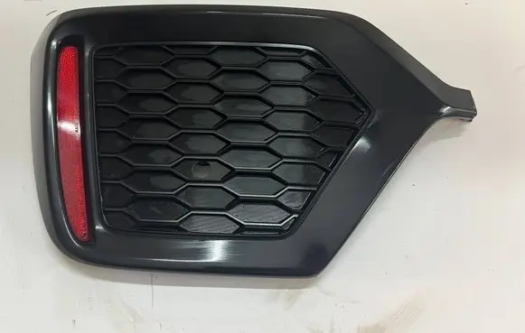 Honda Civic X Rear bumper corner part panel trim 71503TGG