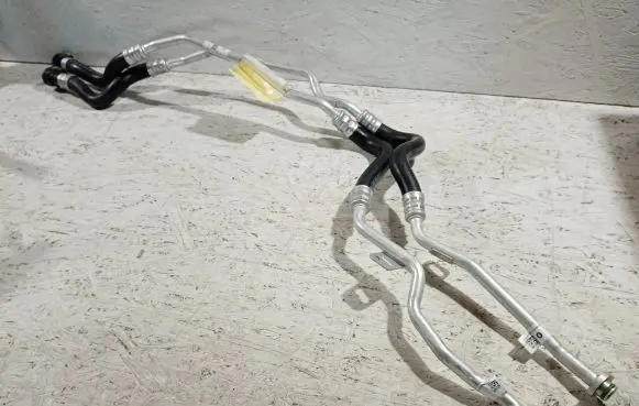 BMW 5 F10 F11 Engine coolant pipe/hose 1722