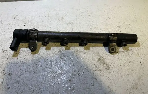 Chrysler 300 - 300C Fuel main line pipe A6420700495 700517199