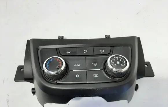 Opel Zafira C Interior fan control switch 20765753