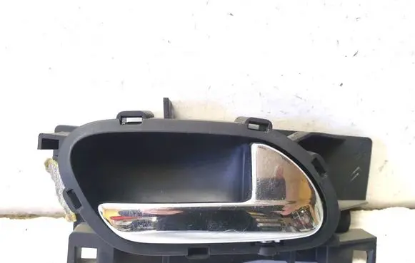 Peugeot 407 Front door interior handle 10012