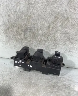 Mitsubishi Outlander Electric window control switch 8608a248 0982t14ad