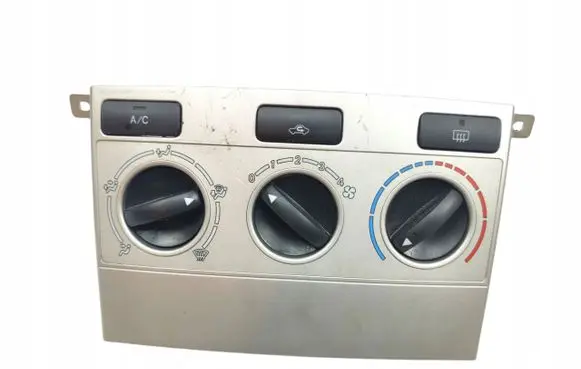 Toyota Avensis T220 Other switches/knobs/shifts 55900-0F011