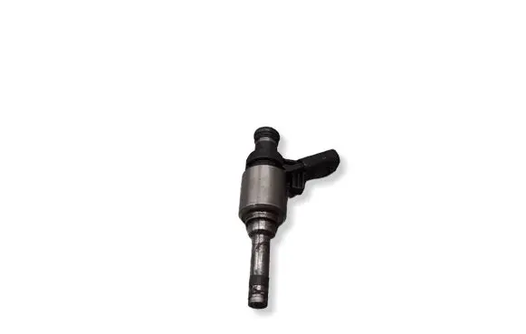 Volkswagen PASSAT CC Fuel injector 06H906036G
