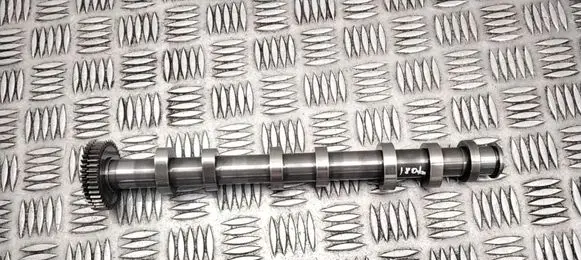 Volkswagen Touareg II Camshaft 17230808 059022DP
