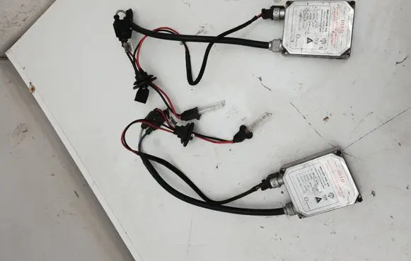 BMW 3 E36 LED ballast control module CASE40C105C 10R029583