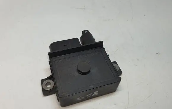 BMW 3 E90 E91 Glow plug pre-heat relay 7801200 12217801200