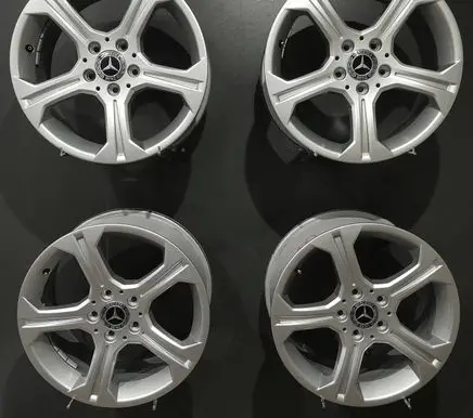 Mercedes-Benz GLK (X204) R17 alloy rim A2044010004