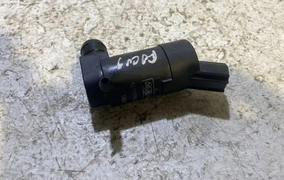 Ford Focus Windscreen/windshield washer pump 1S71-17K624-DD T655C