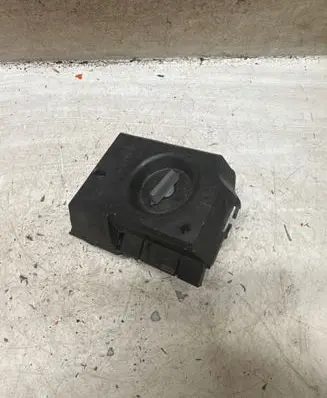 Audi A6 S6 C6 4F Tail light bulb cover holder BL3158B
