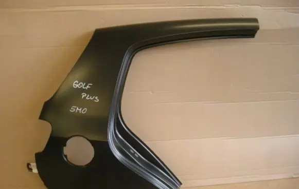 Volkswagen Golf Plus Rear quarter panel 5M0809844