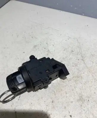 BMW 5 E60 E61 Ignition lock 6954722 10862510 325070677