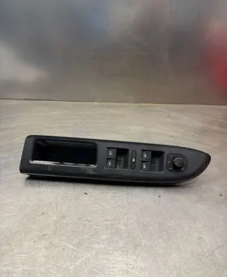 Volkswagen Golf Plus Electric window control switch 5M1867371C 1K4959857B