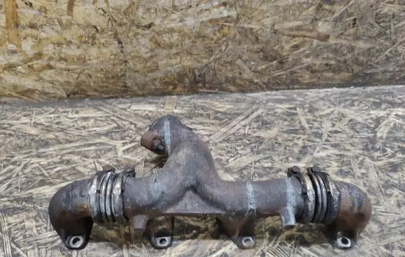 Mercedes-Benz SL R107 Exhaust manifold 1161421302