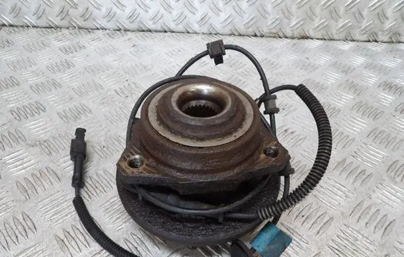 Jeep Cherokee KJ Front wheel hub
