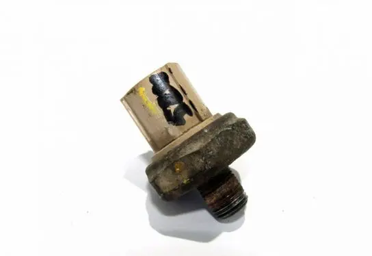 Hyundai Tucson JM Oil pressure sensor 