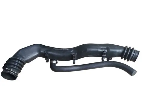Ford Maverick Intercooler hose/pipe 0F305