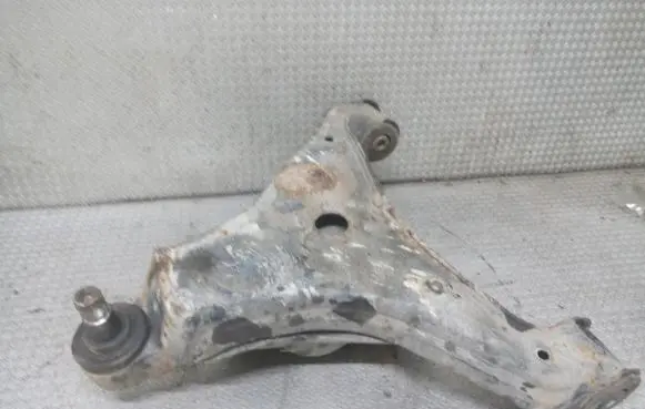 Mercedes-Benz Sprinter W906 Front lower control arm/wishbone