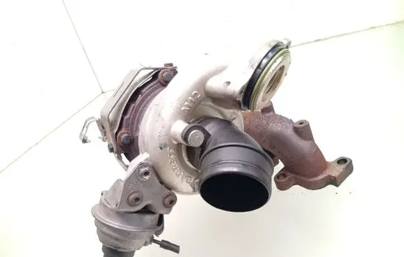 Volkswagen Golf VI Turbo 03L253016T